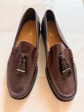 G.H. Bass & Co. Brown Leather Tassel Moc-Toe Loafers